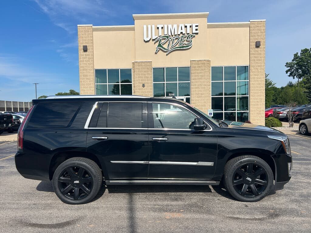 2016 CADILLAC Escalade