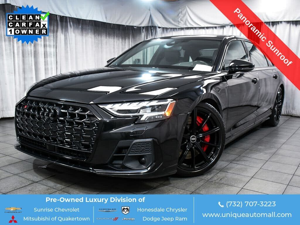 2023 AUDI S8