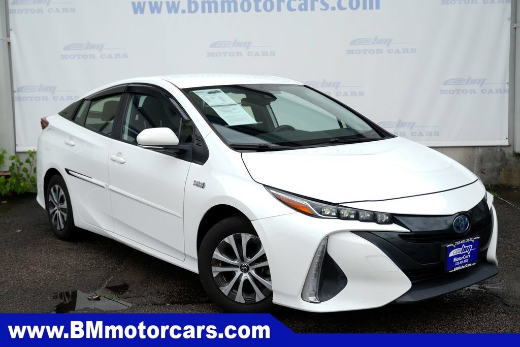 2021 TOYOTA Prius