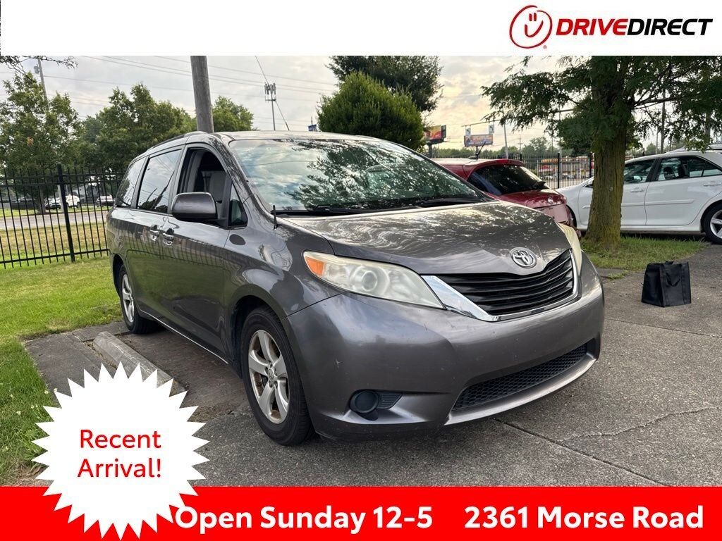 2014 TOYOTA Sienna