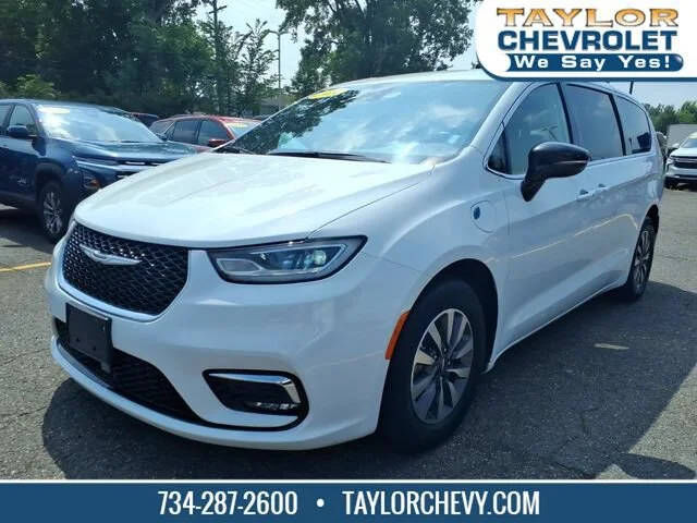 2024 CHRYSLER Pacifica