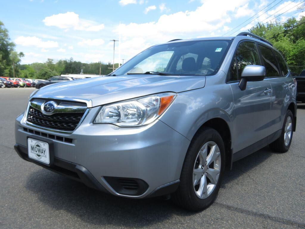 2015 SUBARU Forester