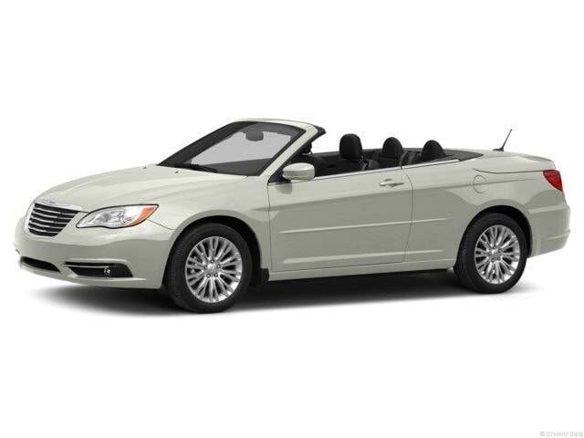 2013 CHRYSLER 200