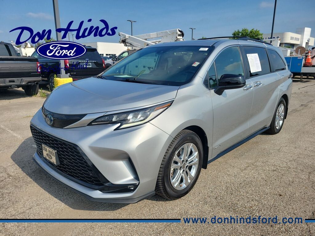 2021 TOYOTA Sienna