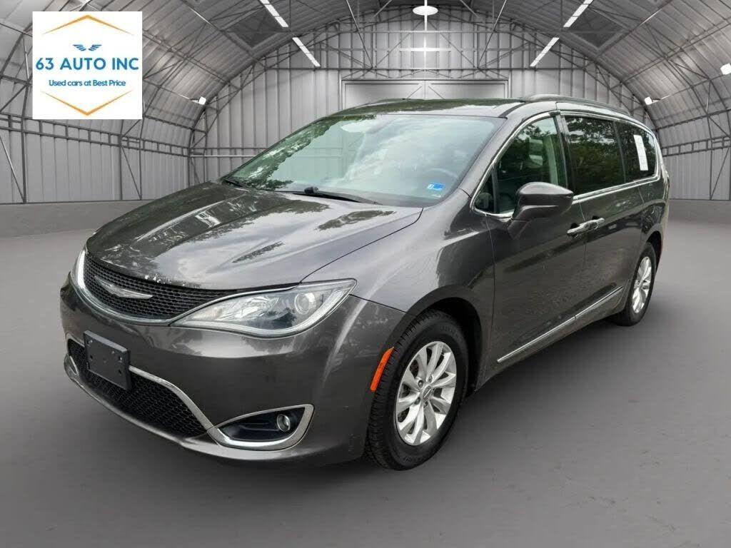 2017 CHRYSLER Pacifica
