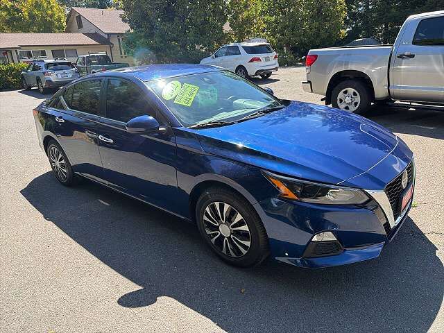 2022 NISSAN Altima