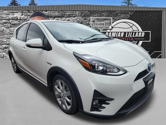 2018 TOYOTA Prius