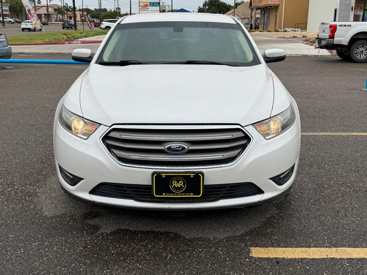 2014 FORD Taurus