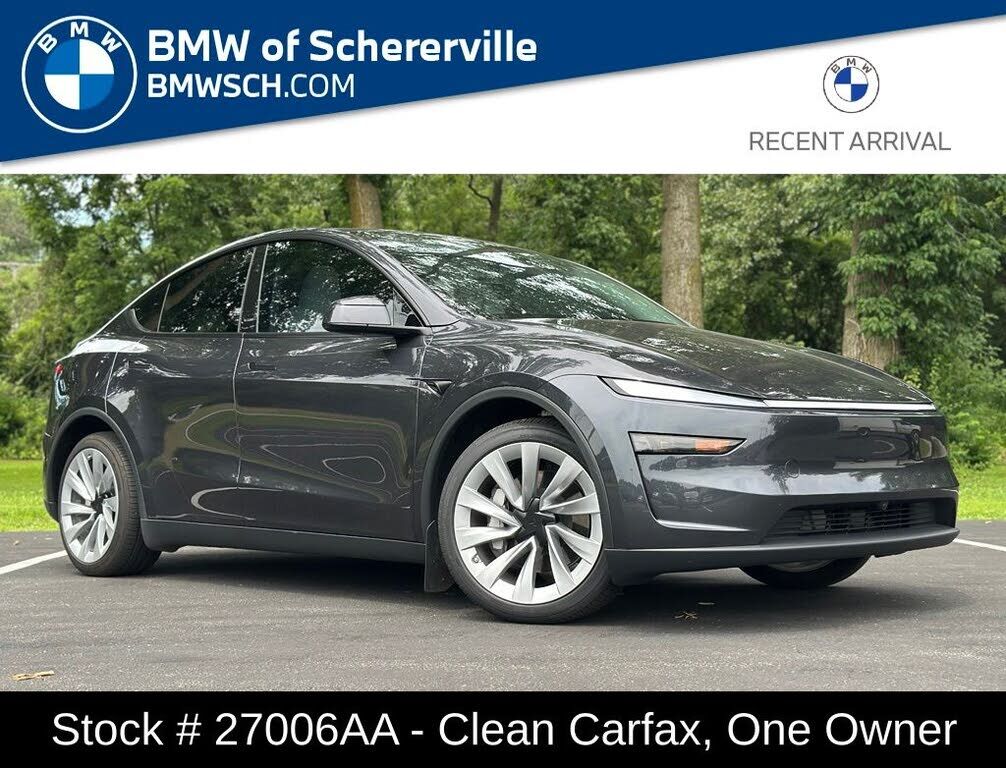 2026 TESLA Model Y