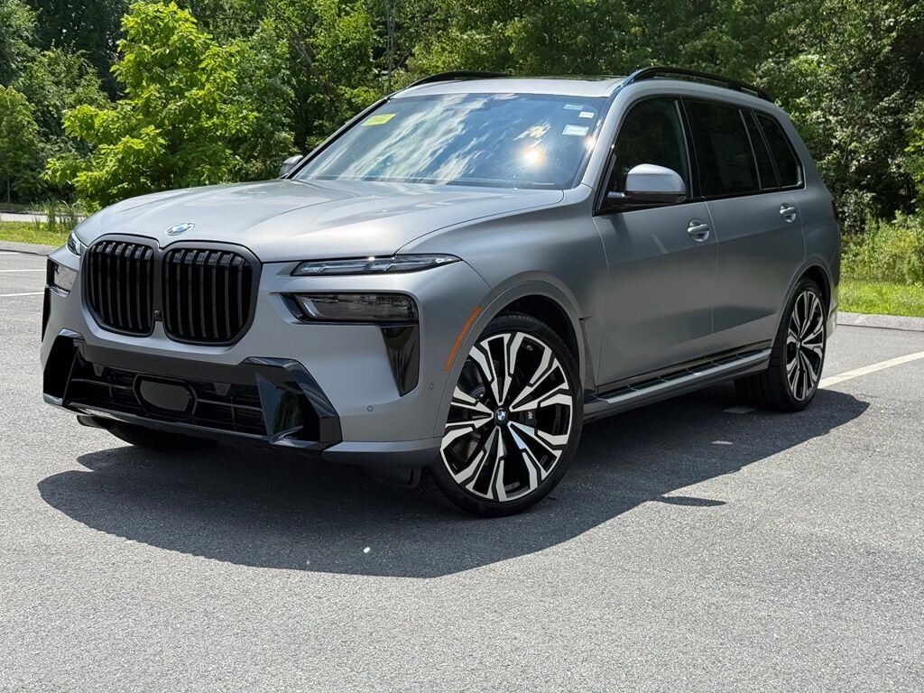 2027 BMW X7