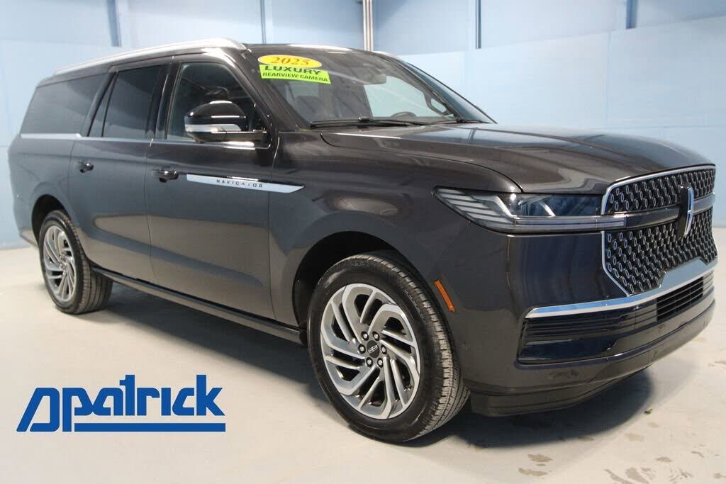 2025 LINCOLN Navigator L