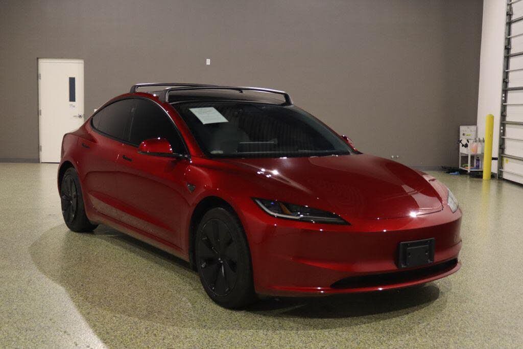 2024 TESLA Model 3
