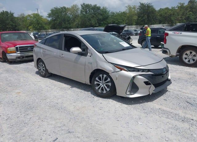 2021 TOYOTA Prius