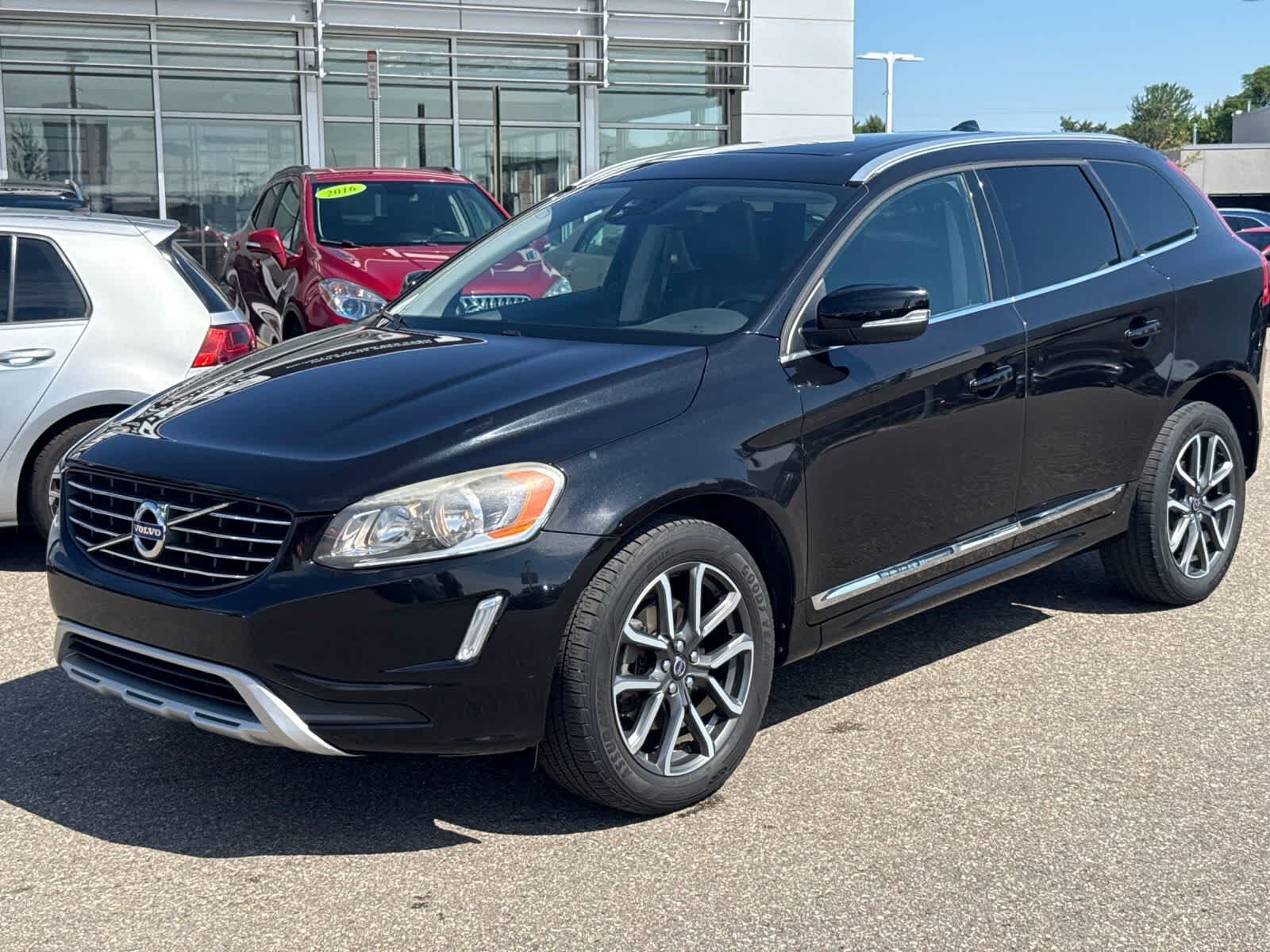 2017 VOLVO XC60