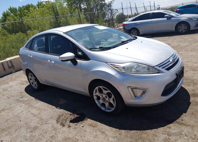2012 FORD Fiesta