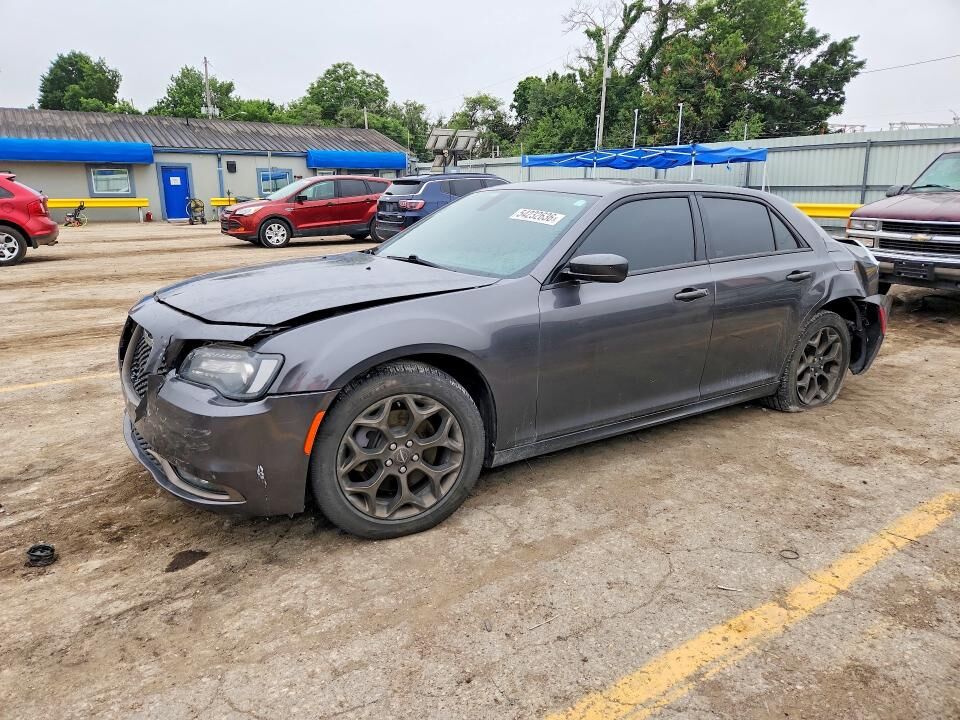 2016 CHRYSLER 300