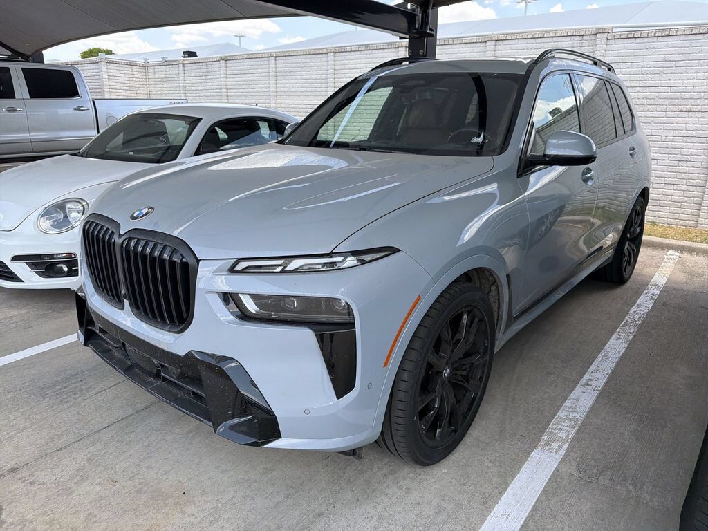 2025 BMW X7