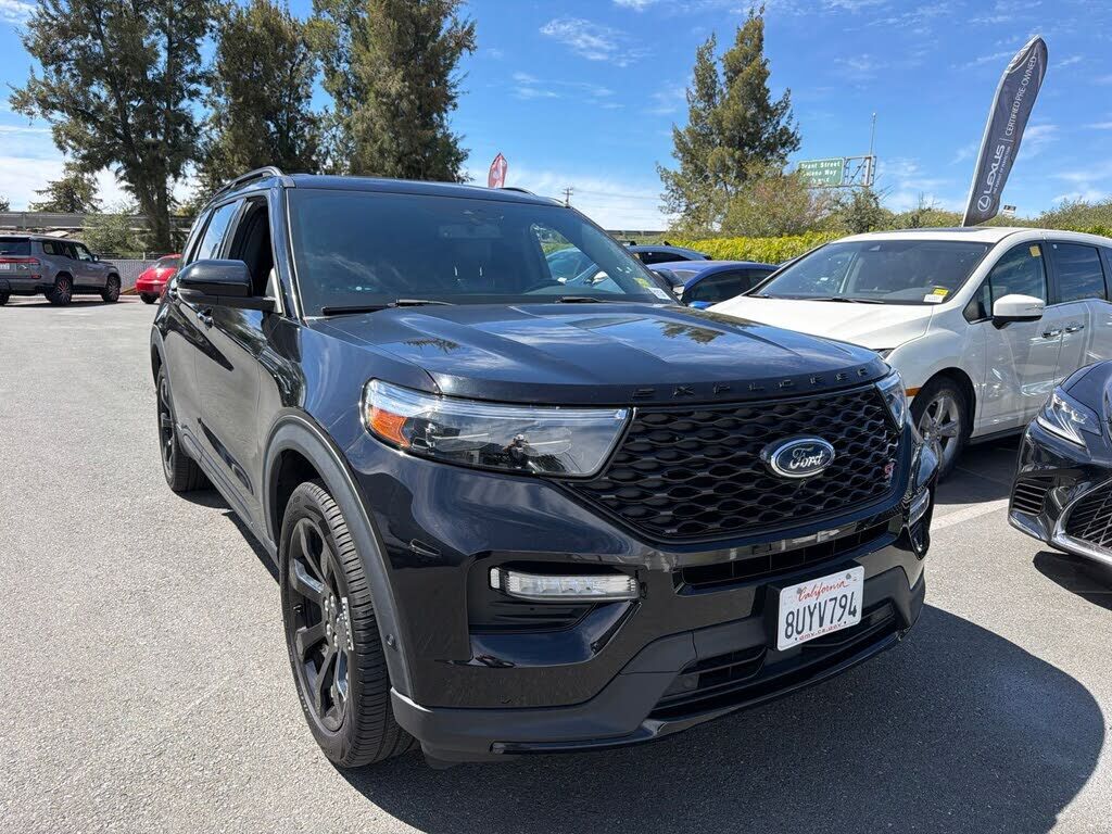 2021 FORD Explorer