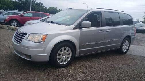 2013 CHRYSLER Town and Country