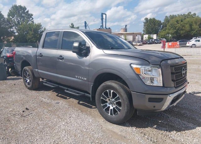 2024 NISSAN Titan