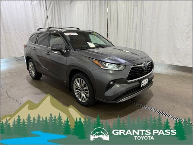 2024 TOYOTA Highlander