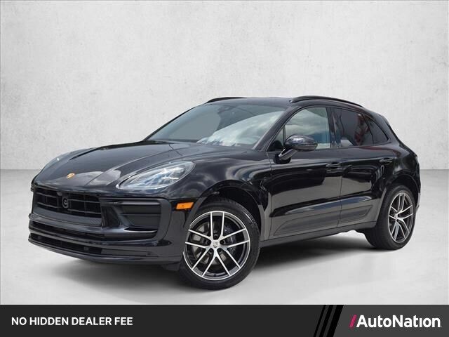 2026 PORSCHE Macan