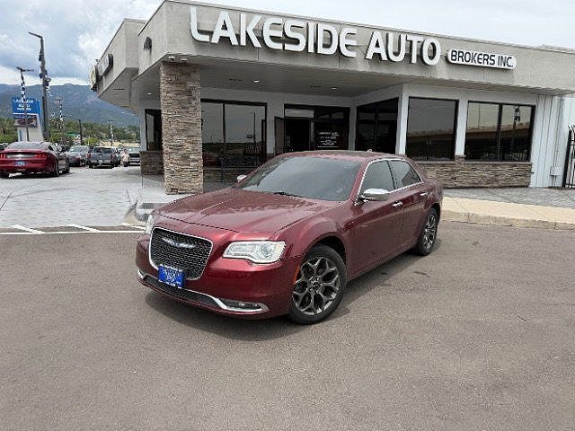 2019 CHRYSLER 300