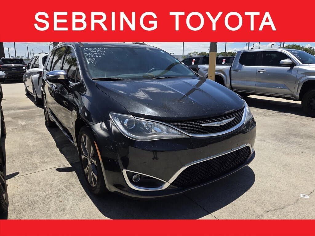 2017 CHRYSLER Pacifica