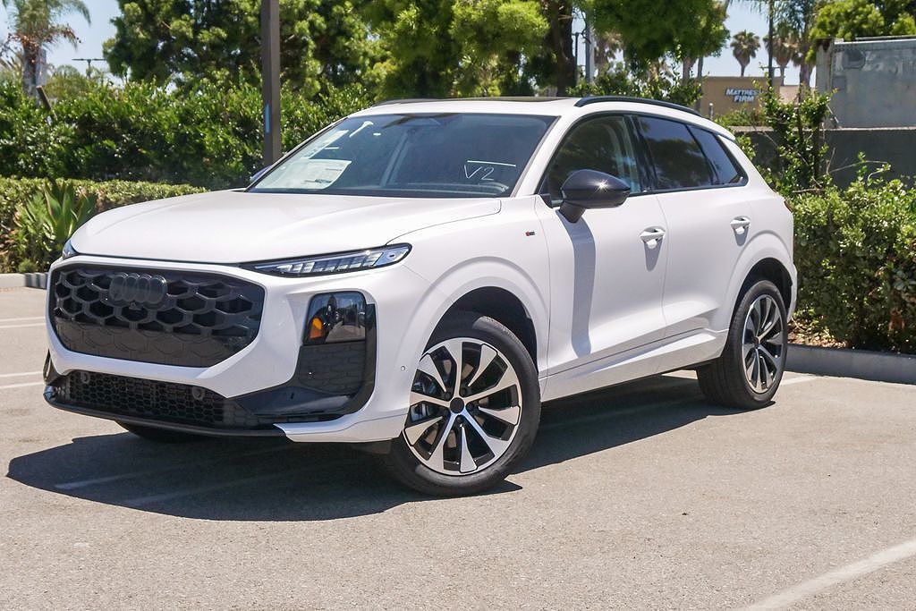 2026 AUDI Q3