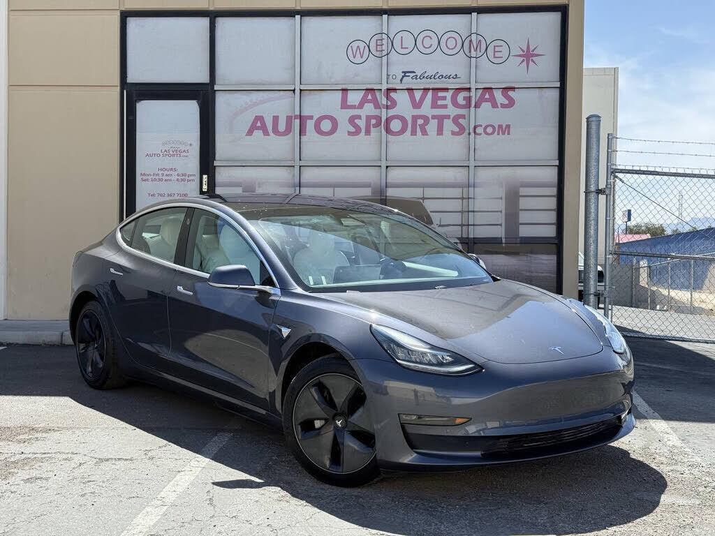 2018 TESLA Model 3
