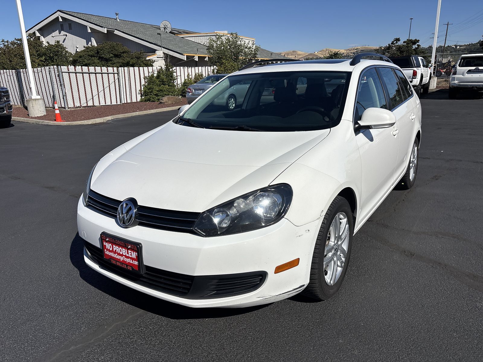 2011 VOLKSWAGEN Jetta Wagon