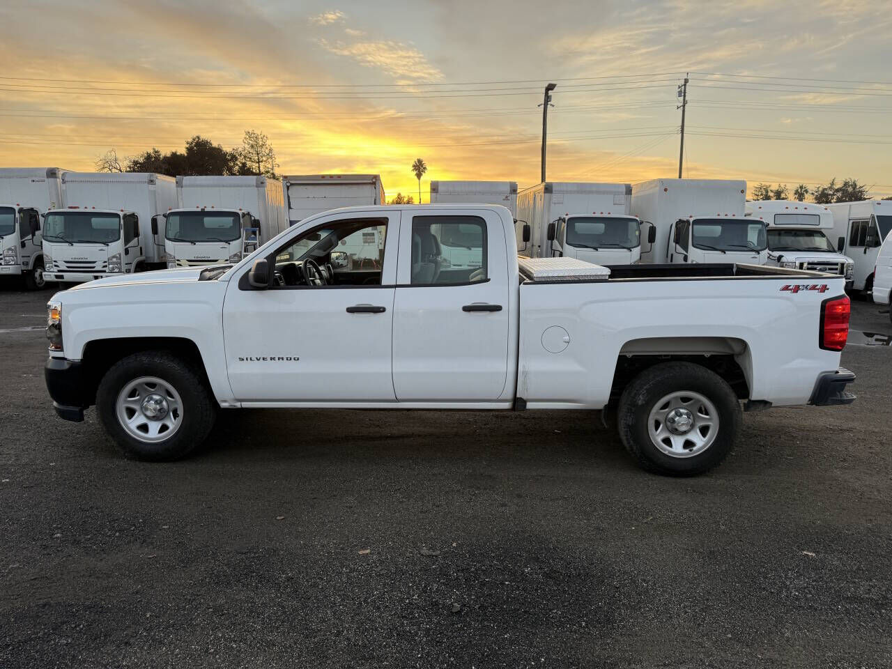 2018 CHEVROLET Silverado