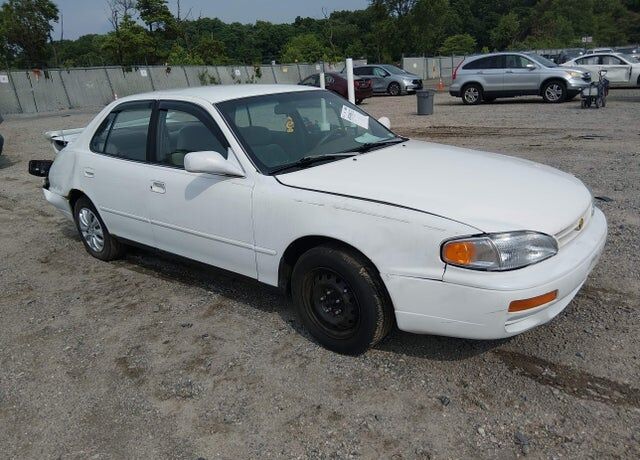 1996 TOYOTA Camry