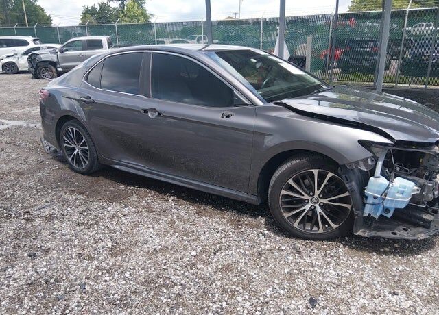2019 TOYOTA Camry