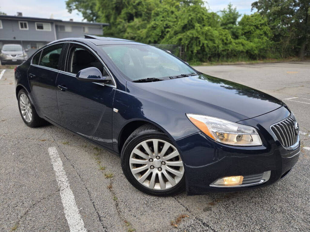 2011 BUICK Regal