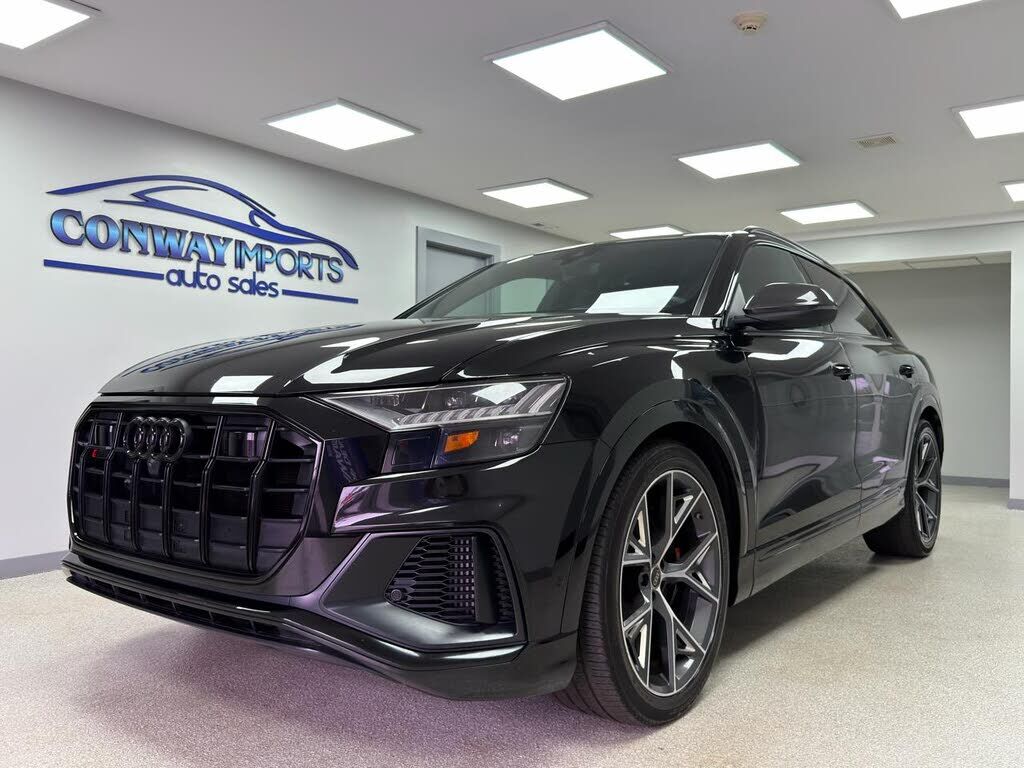 2022 AUDI SQ8