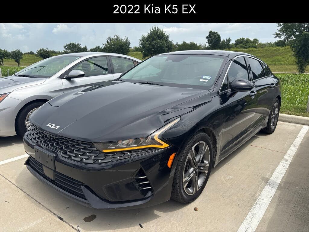 2022 KIA K5