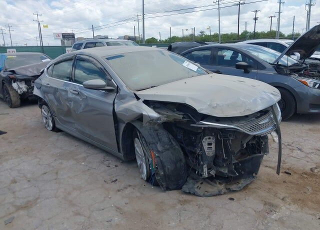2016 CHRYSLER 200