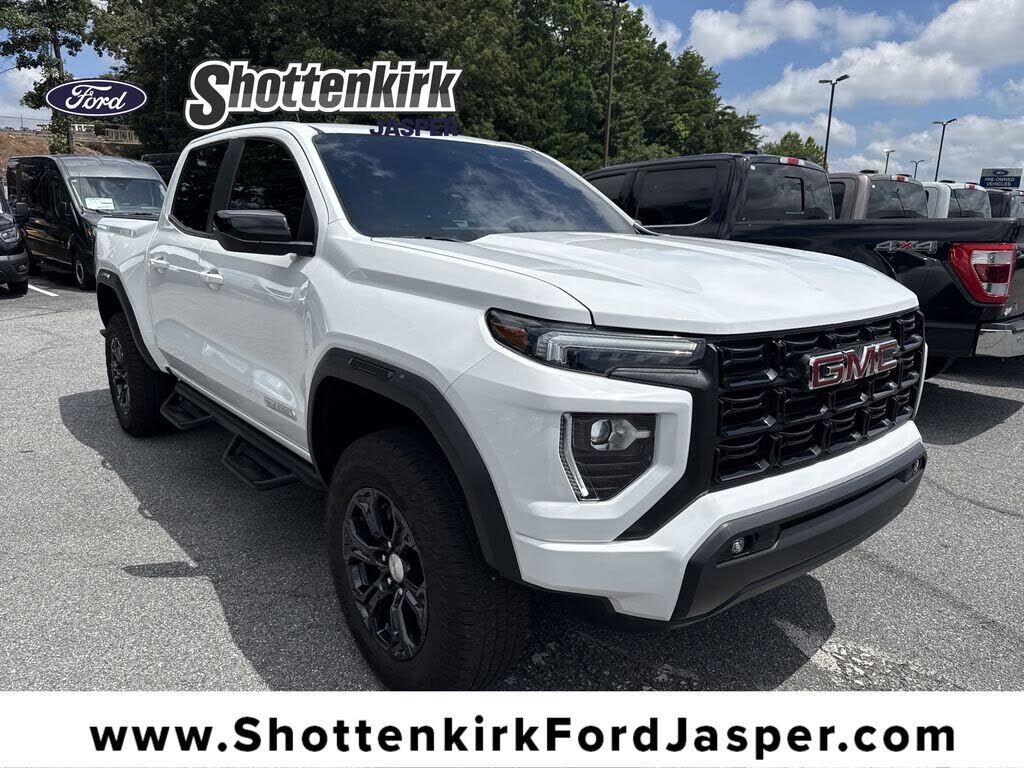 2023 GMC Canyon