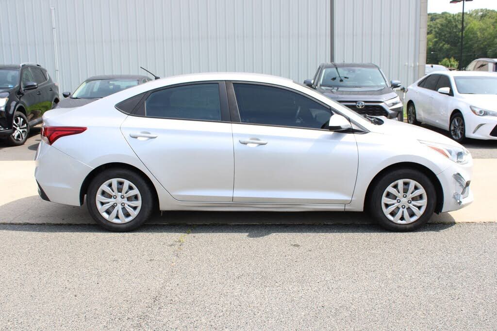 2018 HYUNDAI Accent