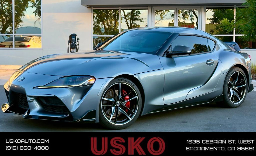 2022 TOYOTA Supra