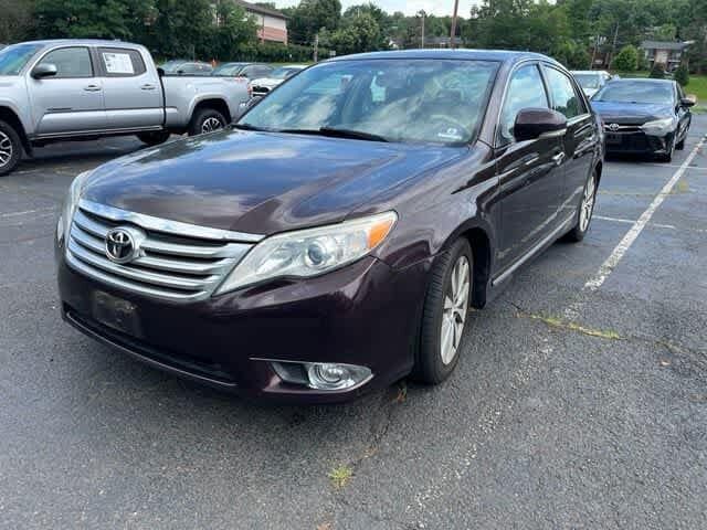 2011 TOYOTA Avalon