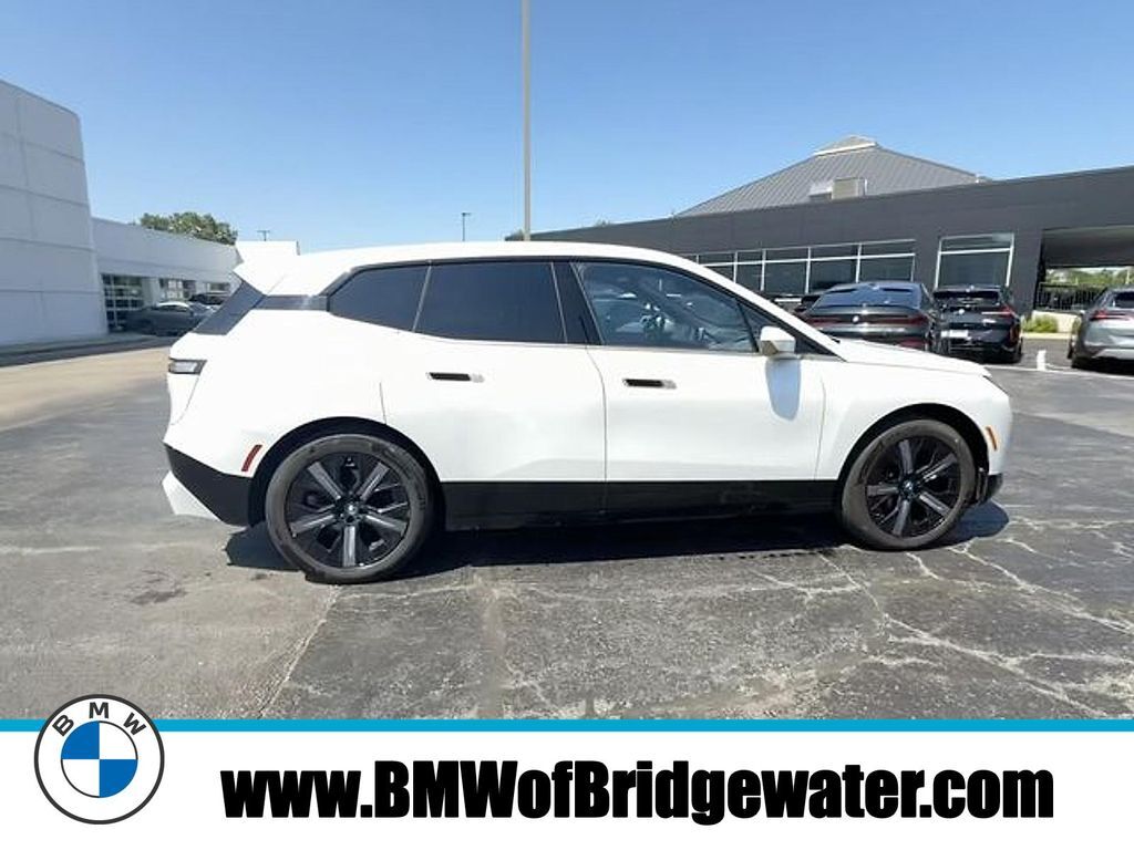 2024 BMW ix