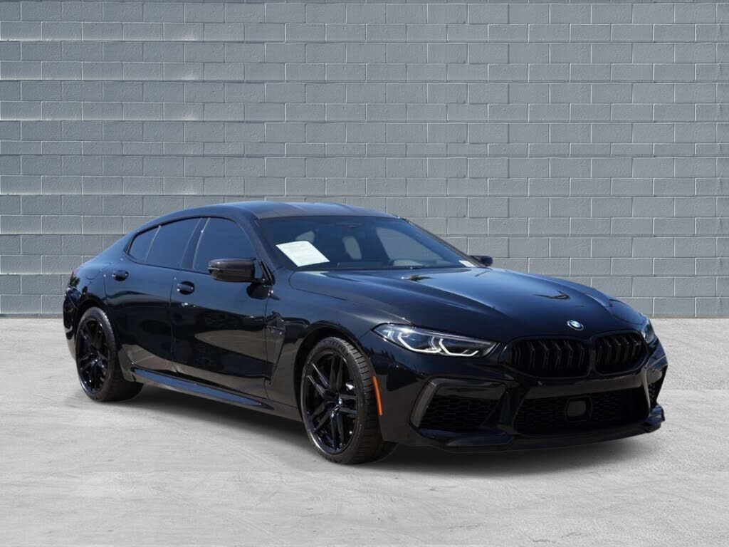 2025 BMW M8