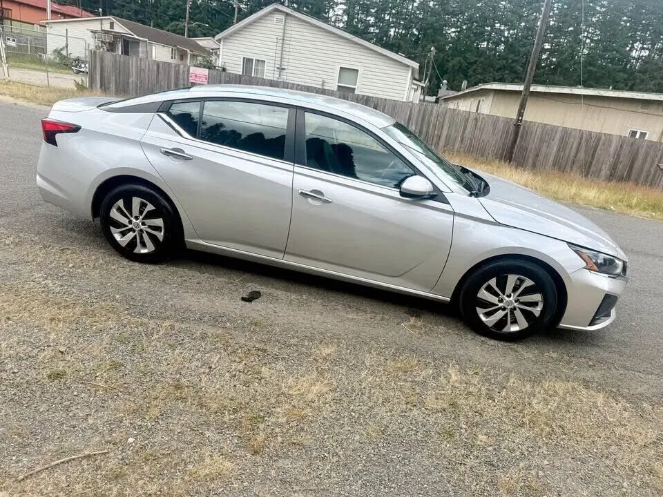 2023 NISSAN Altima