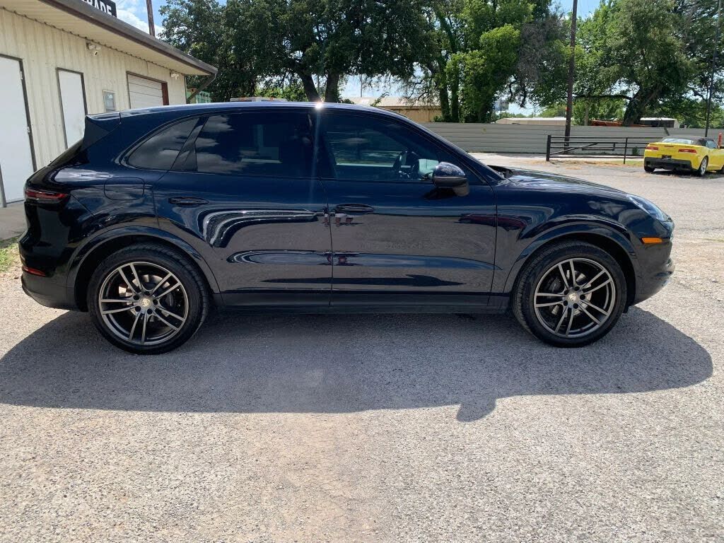 2020 PORSCHE Cayenne