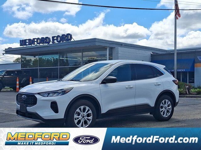 2023 FORD Escape