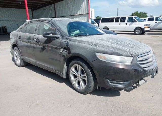 2013 FORD Taurus