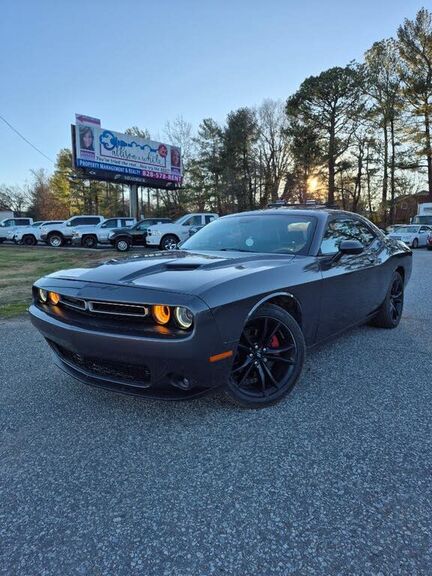 2017 DODGE Challenger