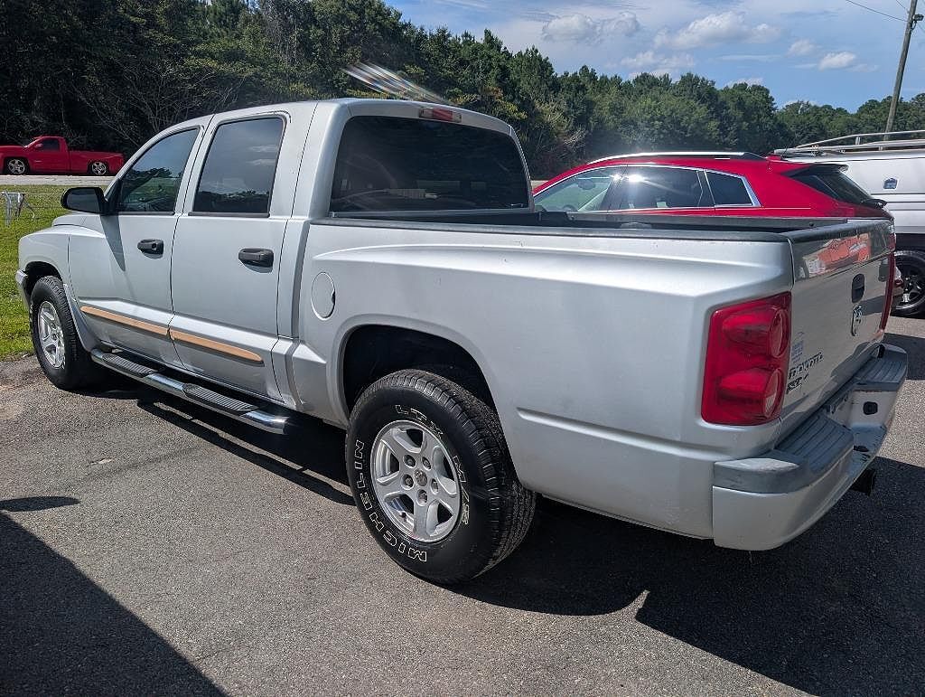2005 DODGE Dakota